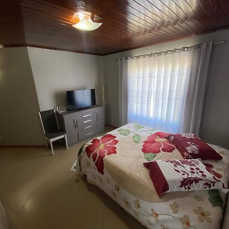 לינה וארוחת בוקר Casa Mobiliada אורוביסי מראה חיצוני תמונה